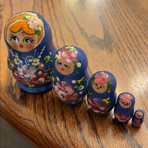 Vintage hand painted Russian nesting dolls set of 5 pieces wood stacking decor